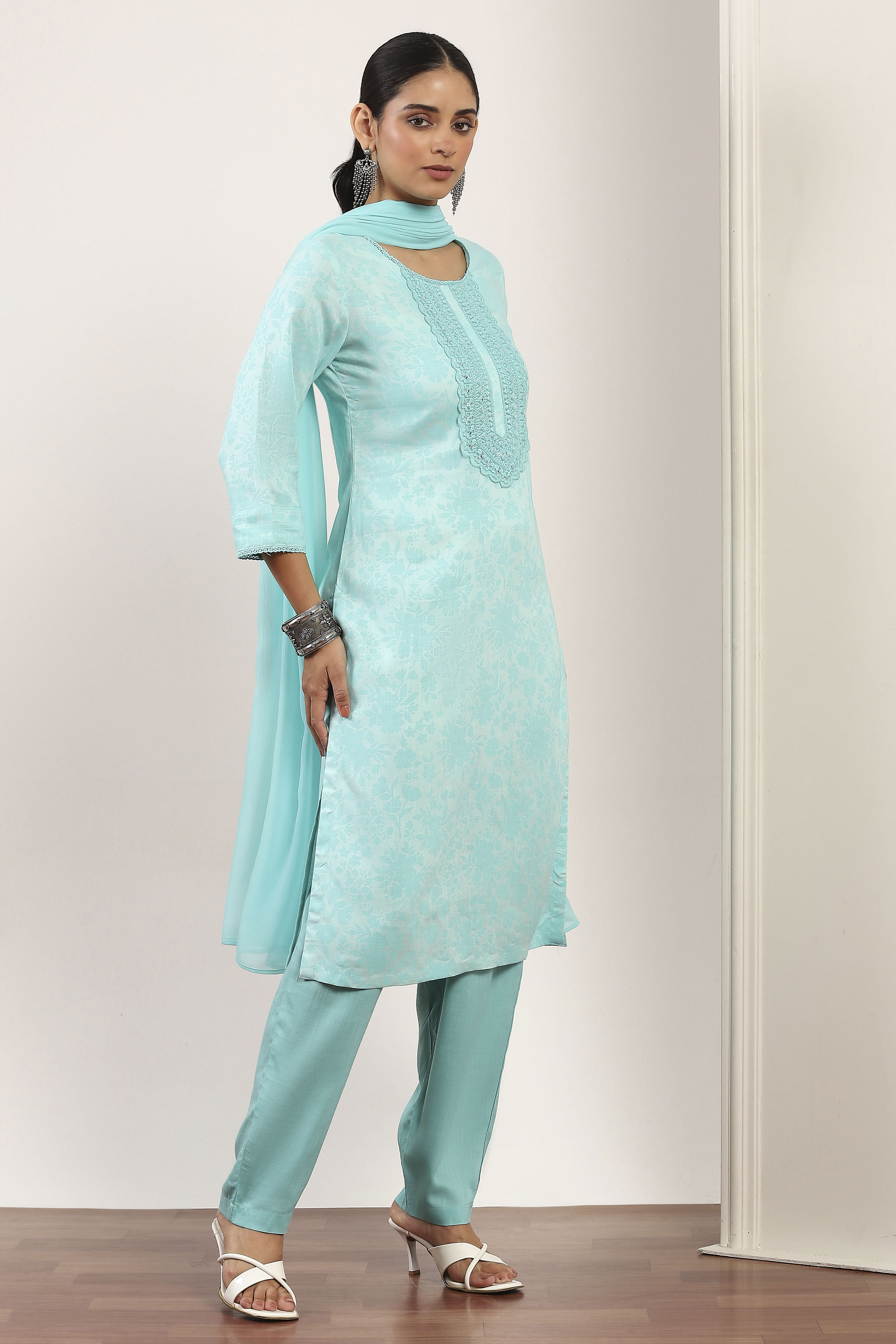Blue Rayon Straight Suit Sets image number 5