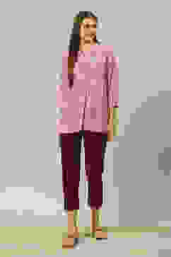 Maroon Polyester Slim Solid Pants image number 0