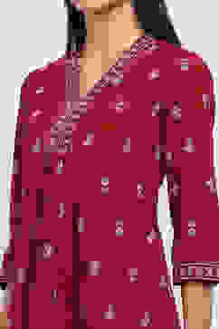 Maroon Cotton Printed Straight Indie Top image number 1