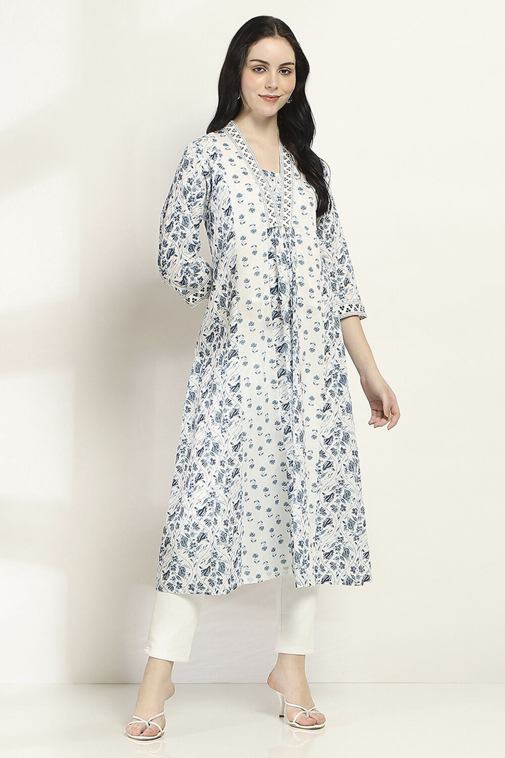 White Cotton Printed A-Line Kurta image number 4