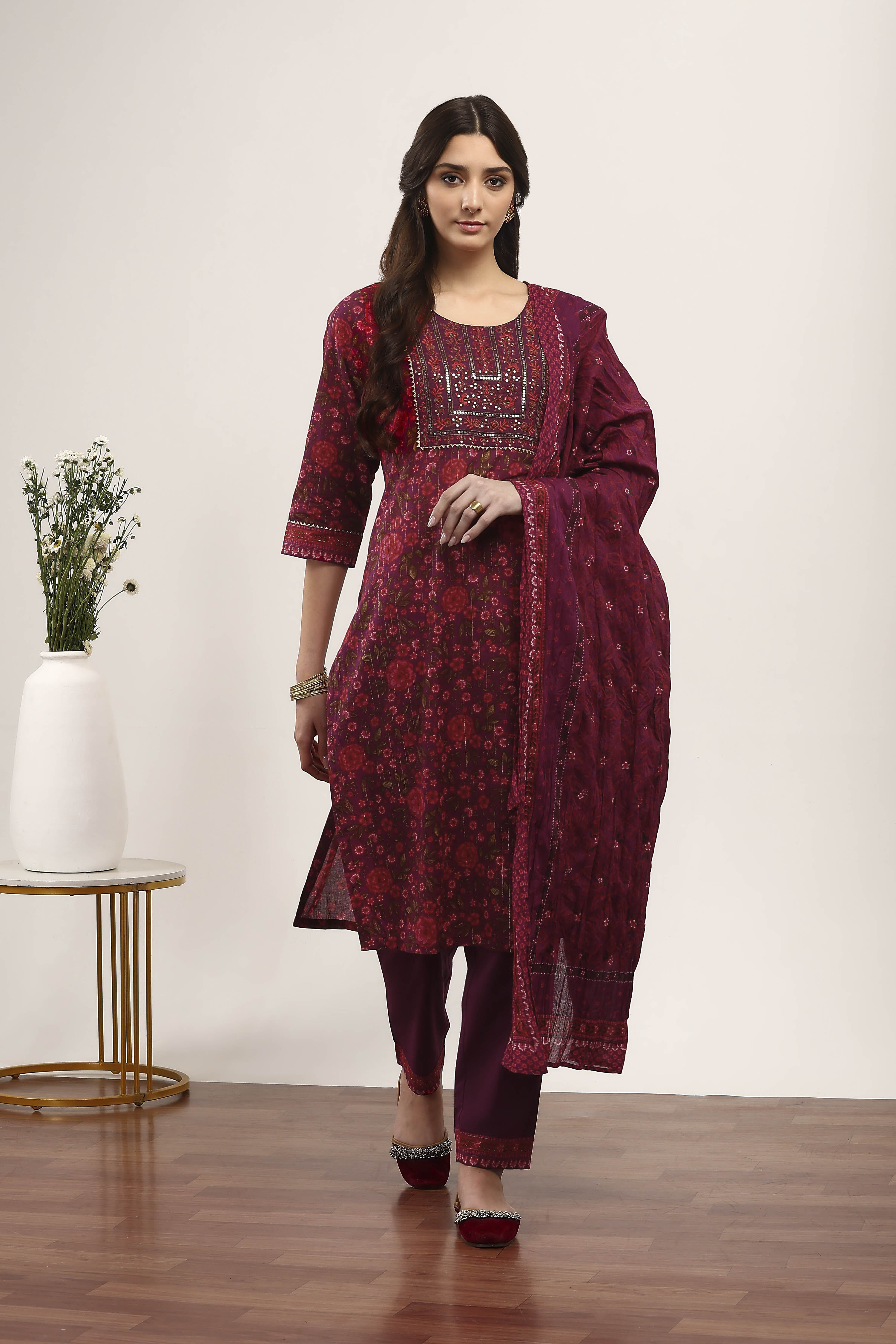 Purple Cotton Straight Suit Sets image number 6