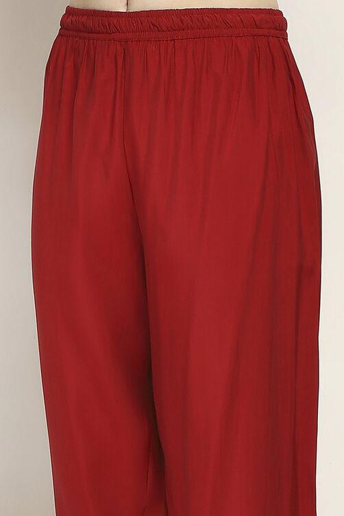 Red Viscose Blend Straight Set image number 2