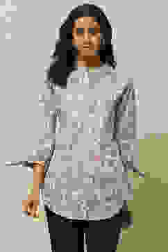 Light Pink Cambric Floral Printed Straight Kurti image number 5