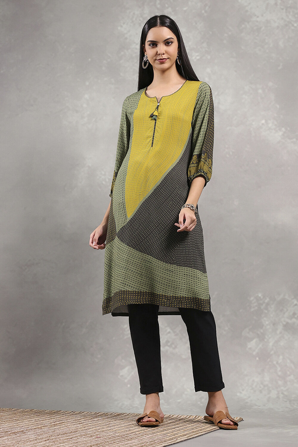 Green Printed Straight Kurta image number 5