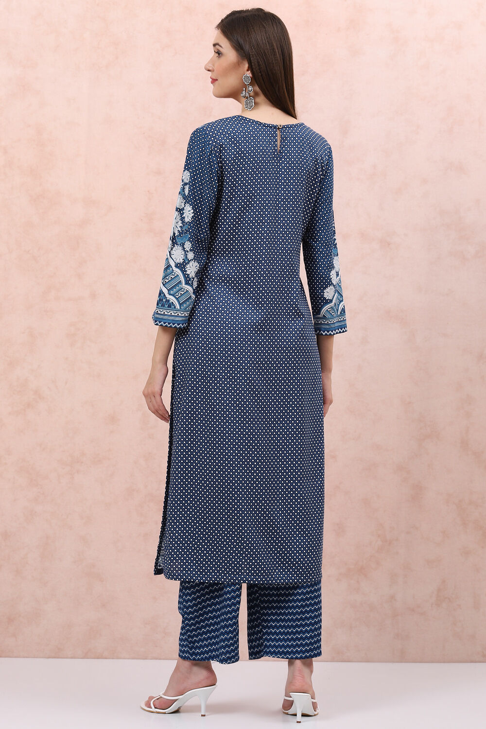 Indigo LIVA Straight Kurta image number 2