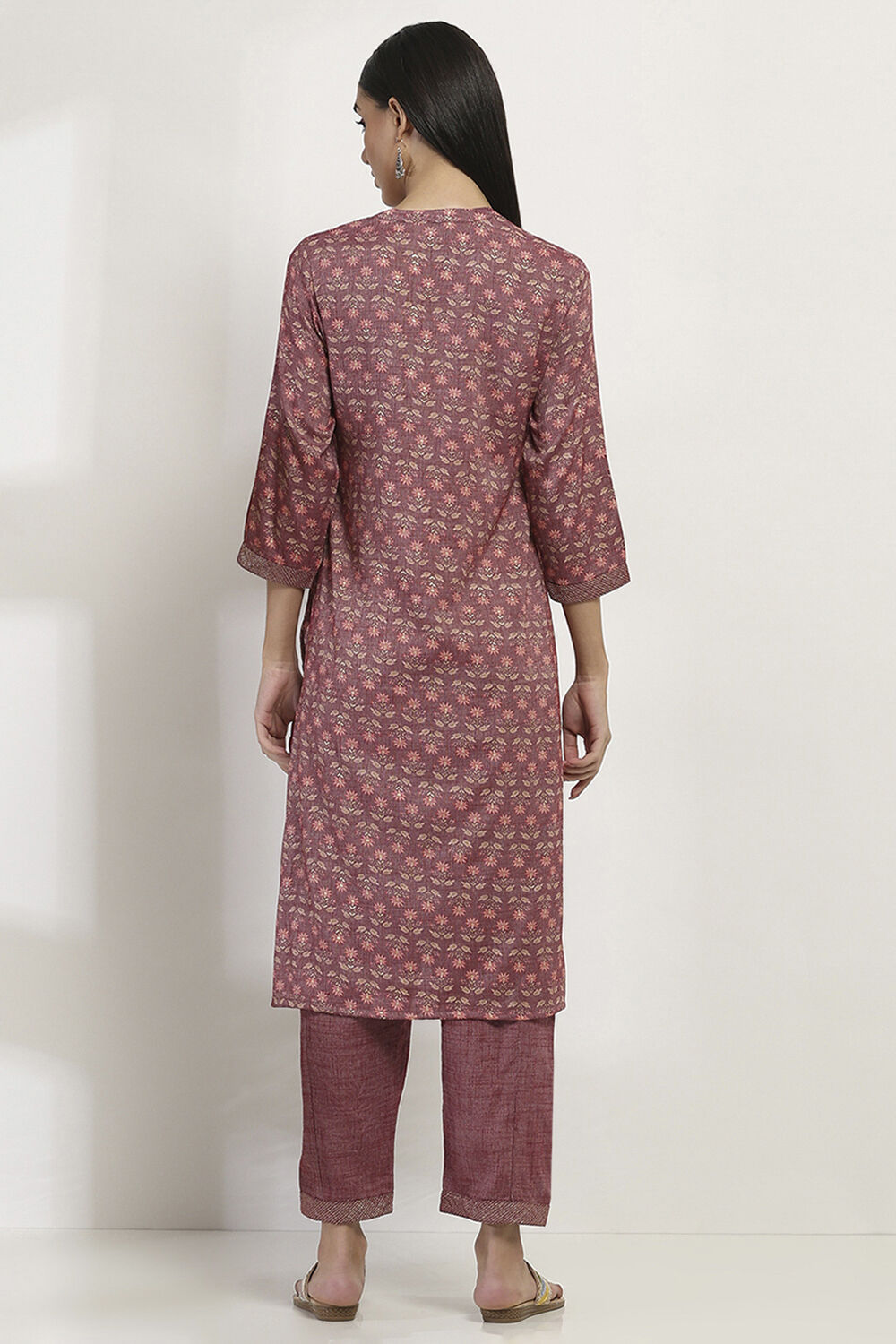 Maroon Printed Straight Kurta Set image number 4