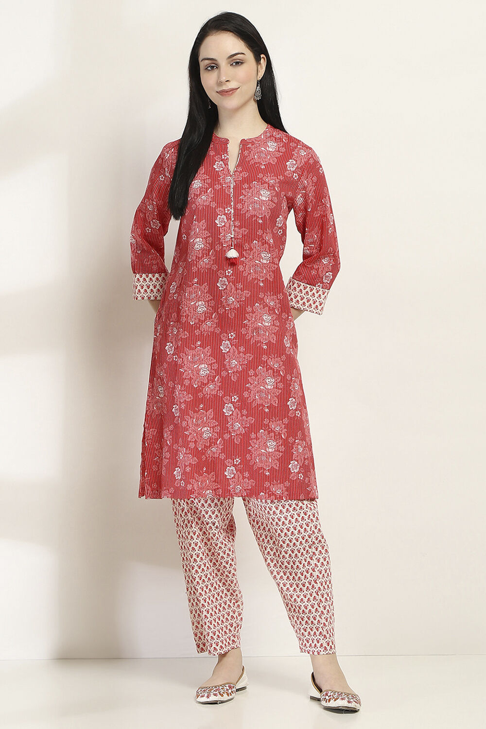 Red Cotton Printed Straight Kurta Set image number 6