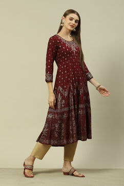 Maroon Poly Viscose Kalidar Printed Dress image number 4
