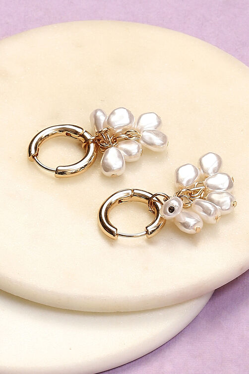 White Alloy Earrings image number 0