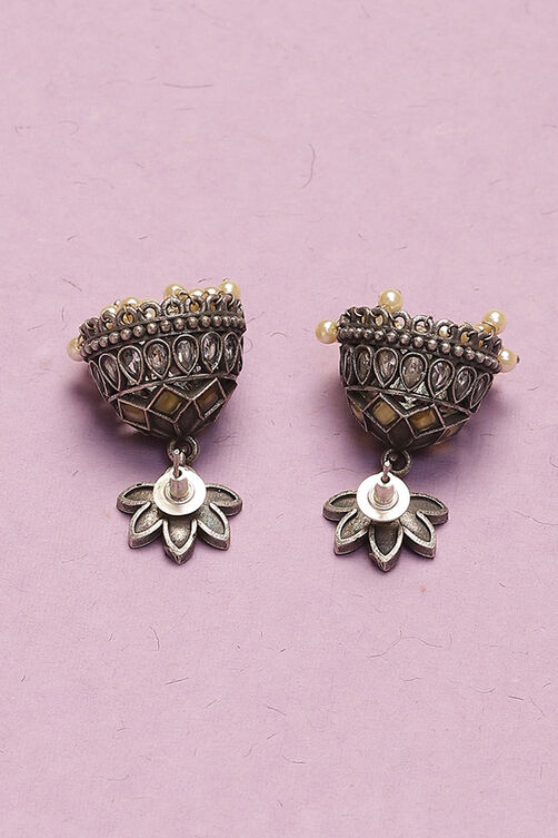 Yellow Alloy Earrings image number 2