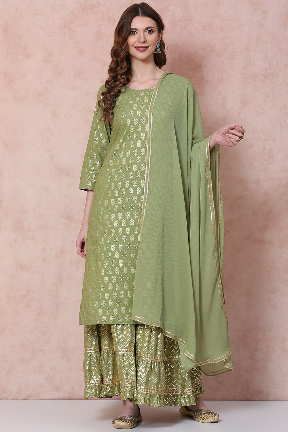 Buy Olive Green Cotton Straight Suit Set 3N by Rangriti