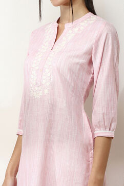 Pink Cotton Yarn-Dyed Straight Kurta image number 1