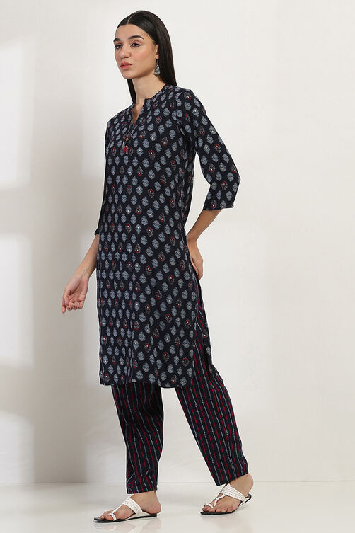 Navy Blue Cotton Blend Straight SET image number 3