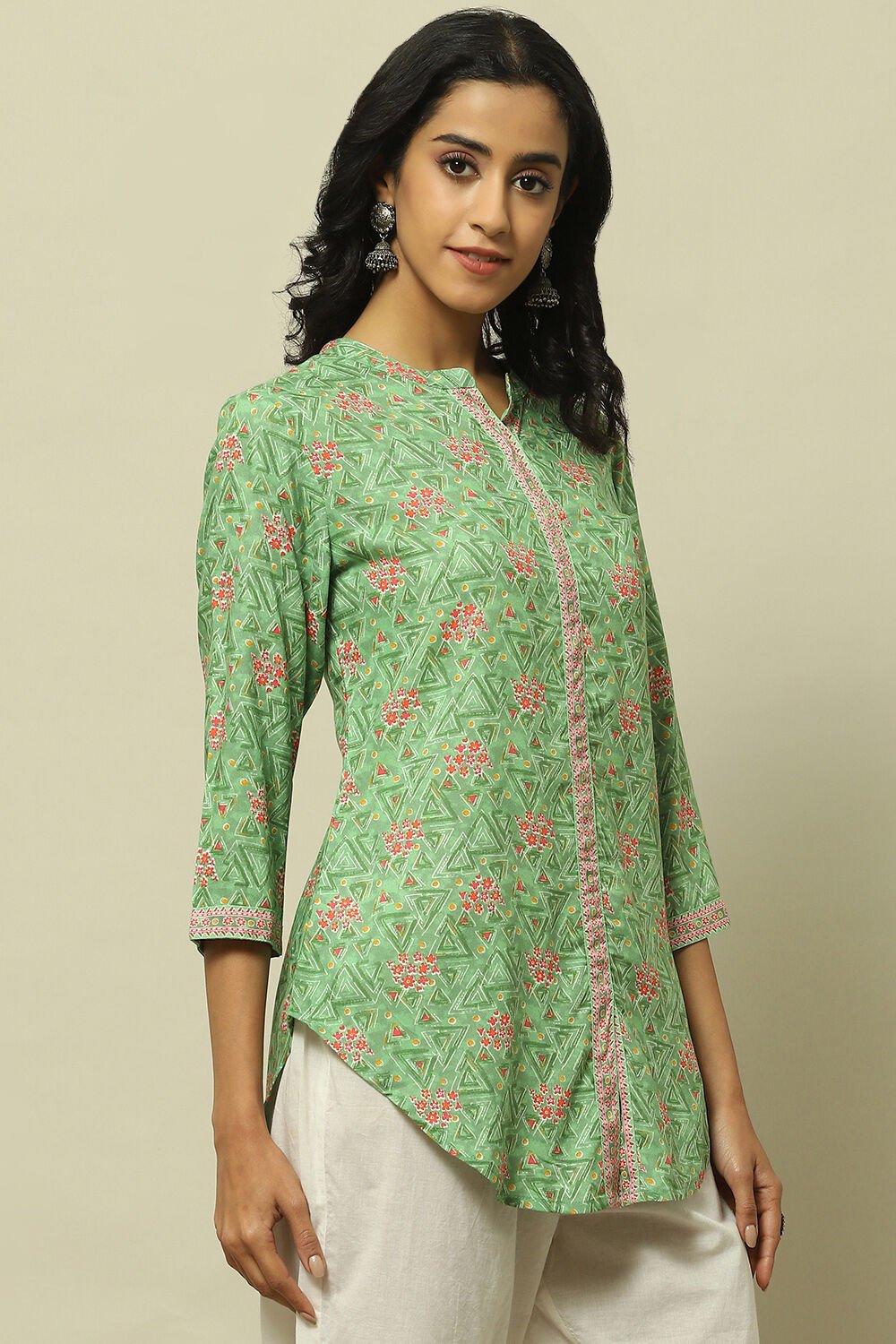 Green Floral Printed Straight Kurti image number 4