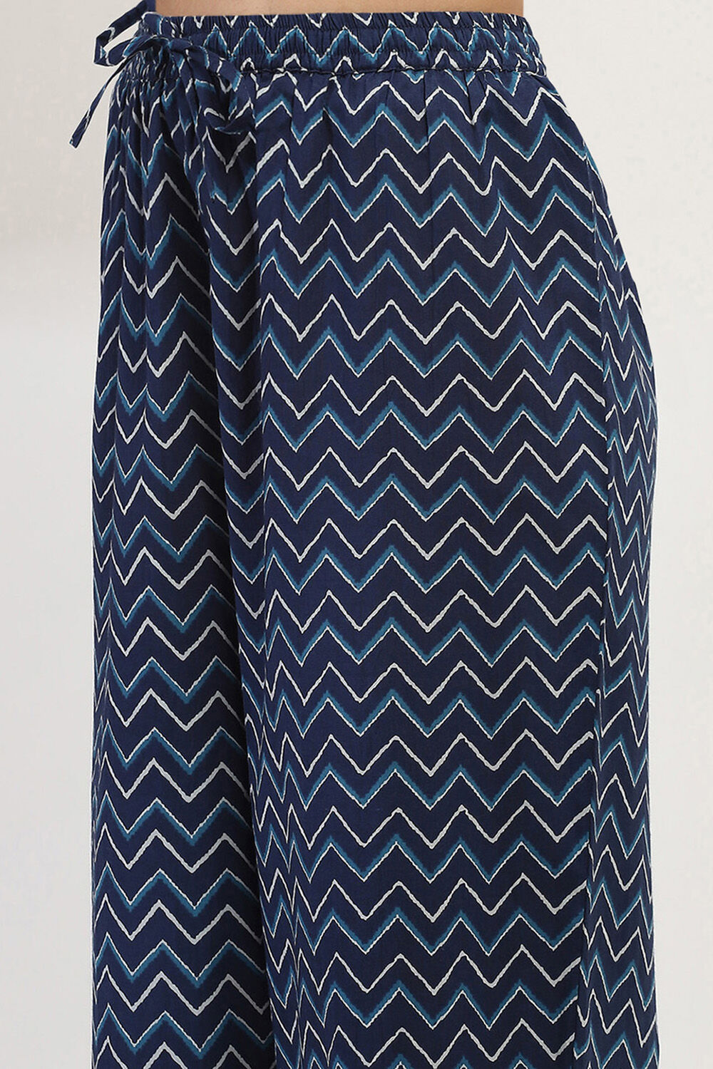 Indigo Cotton Printed Regular Pants image number 1