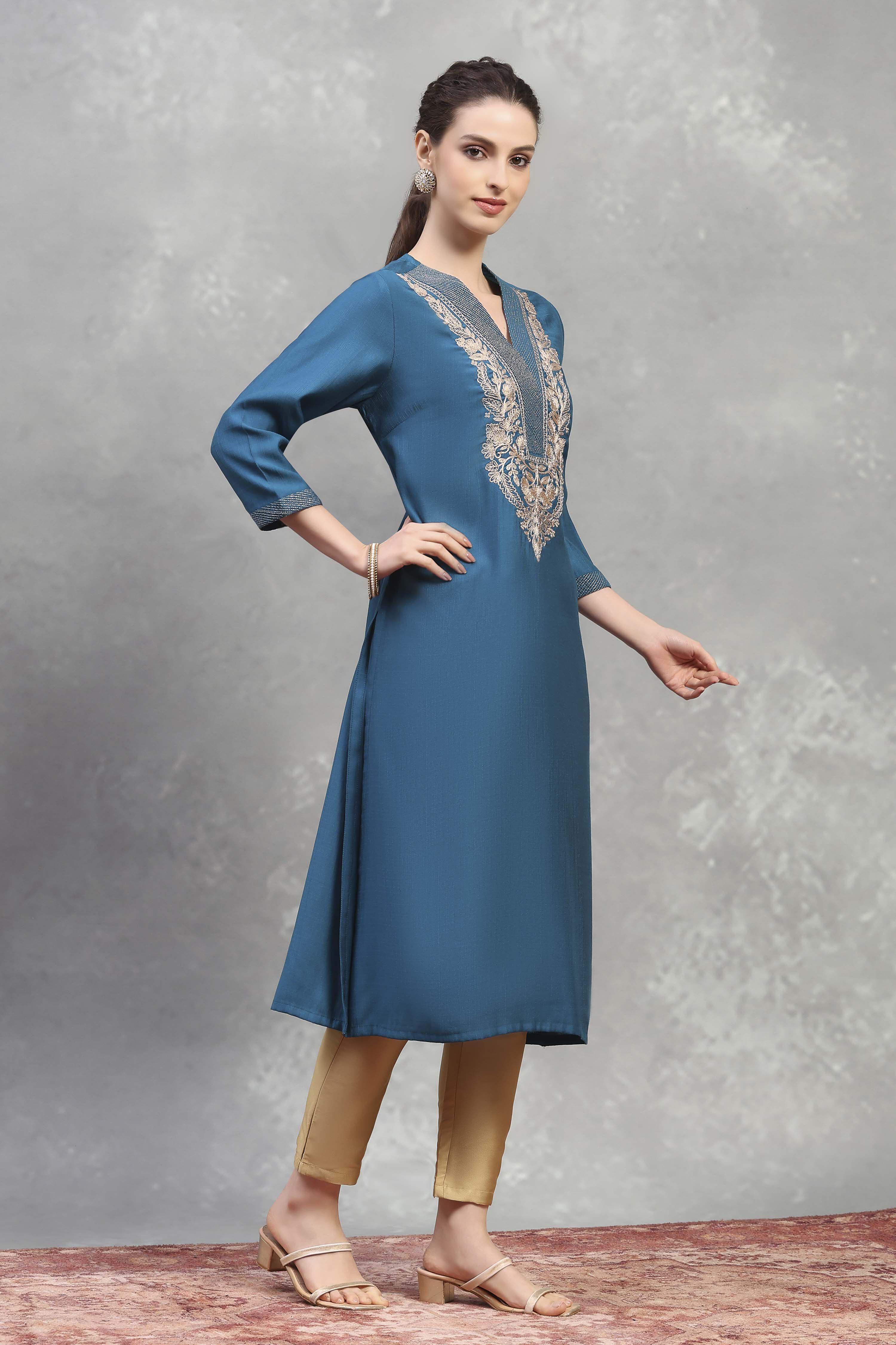 Teal Viscose Blend Solid Straight Kurta image number 4