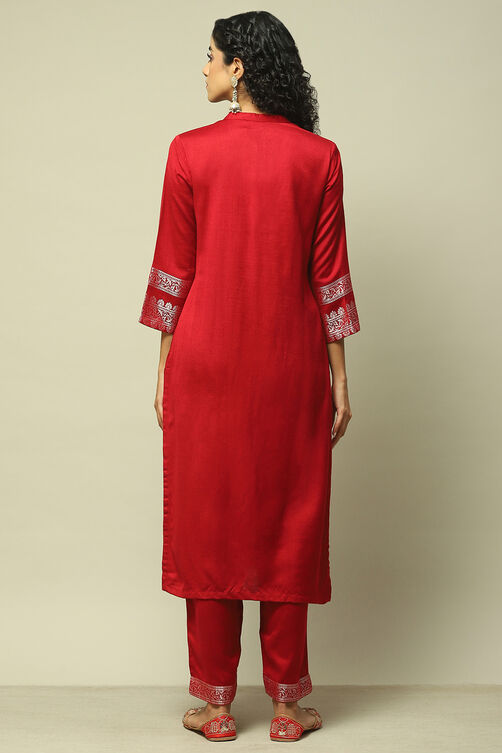 Red Poly Viscose Straight Yarndyed Kurta Palazzo Suit Set image number 5