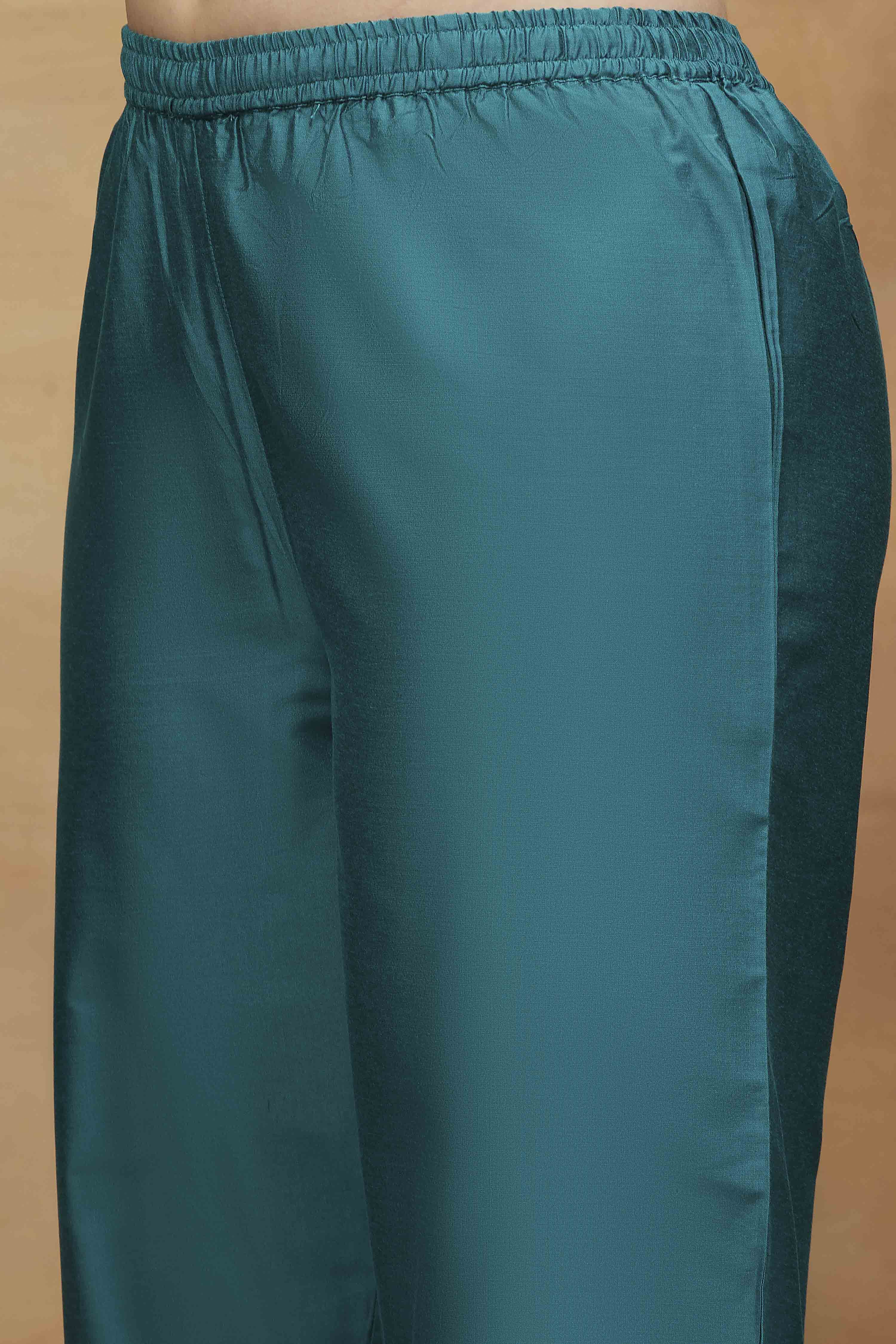 Emerald Green Viscose Blend Straight Printed  image number 2
