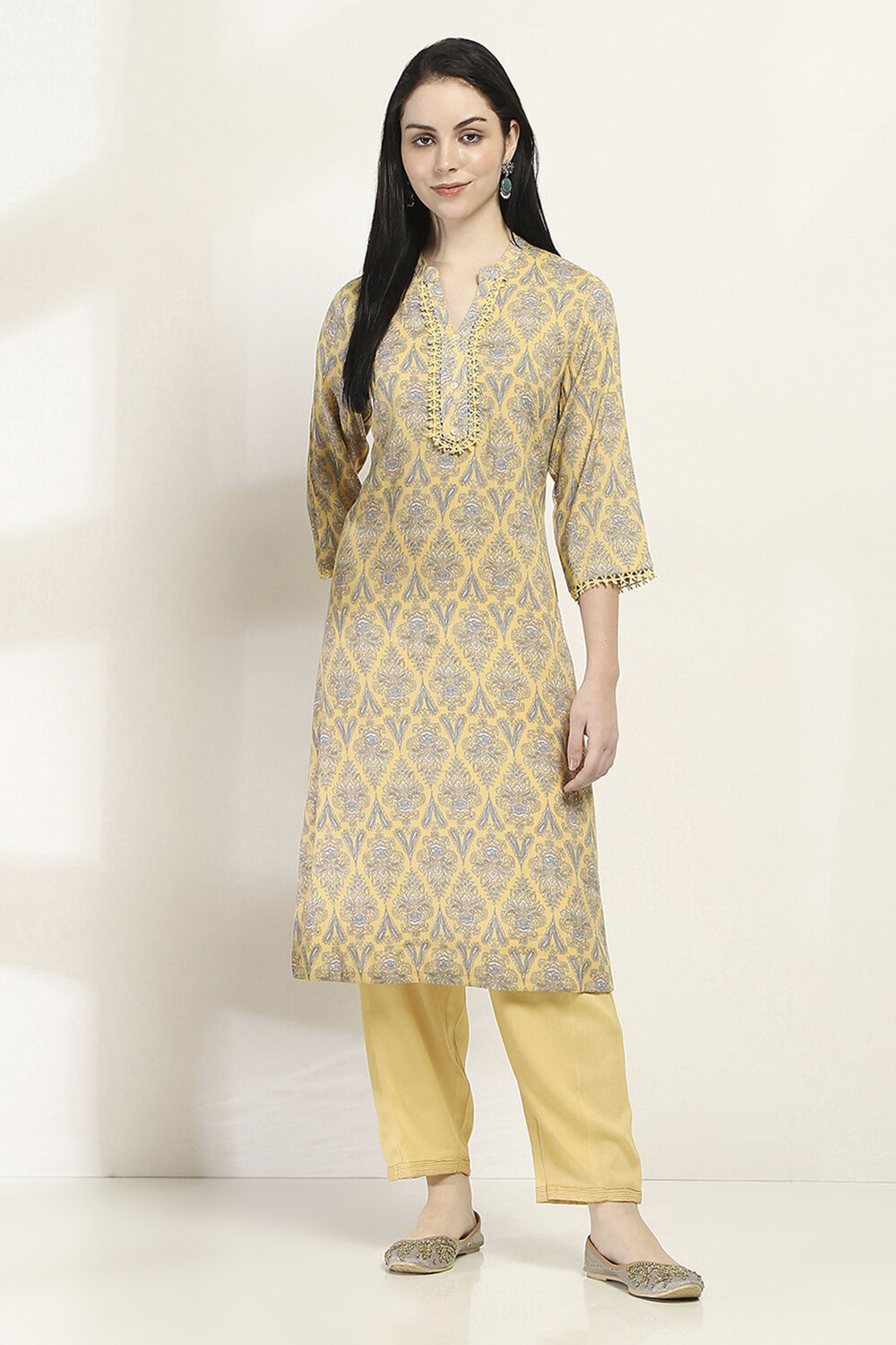 Yellow Printed Straight Kurta Set image number 6