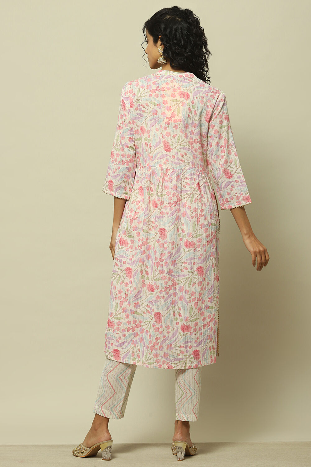 Pink Cotton Blend Printed Kurta & Pants Suit Set image number 5