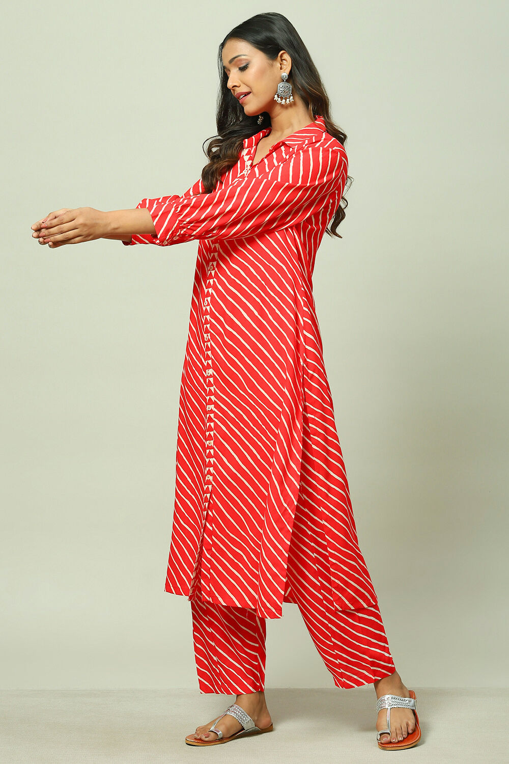 Red Striped Straight Kurta Set image number 3
