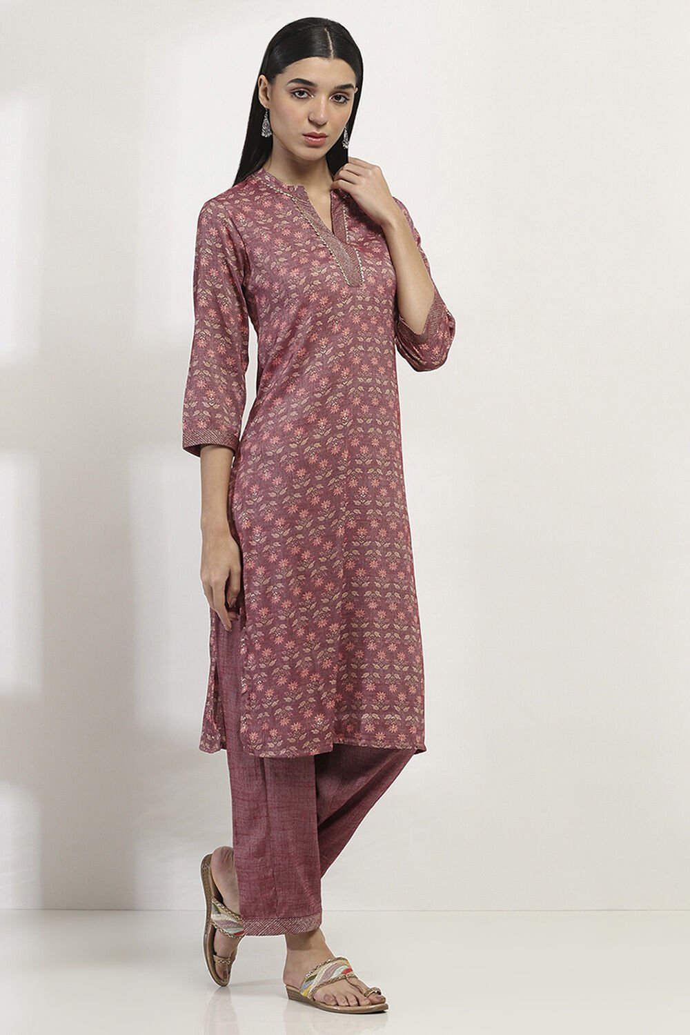 Maroon Printed Straight Kurta Set image number 5
