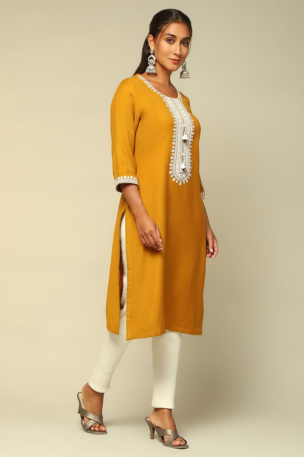 Mustard Polyester Straight Kurta image number 4