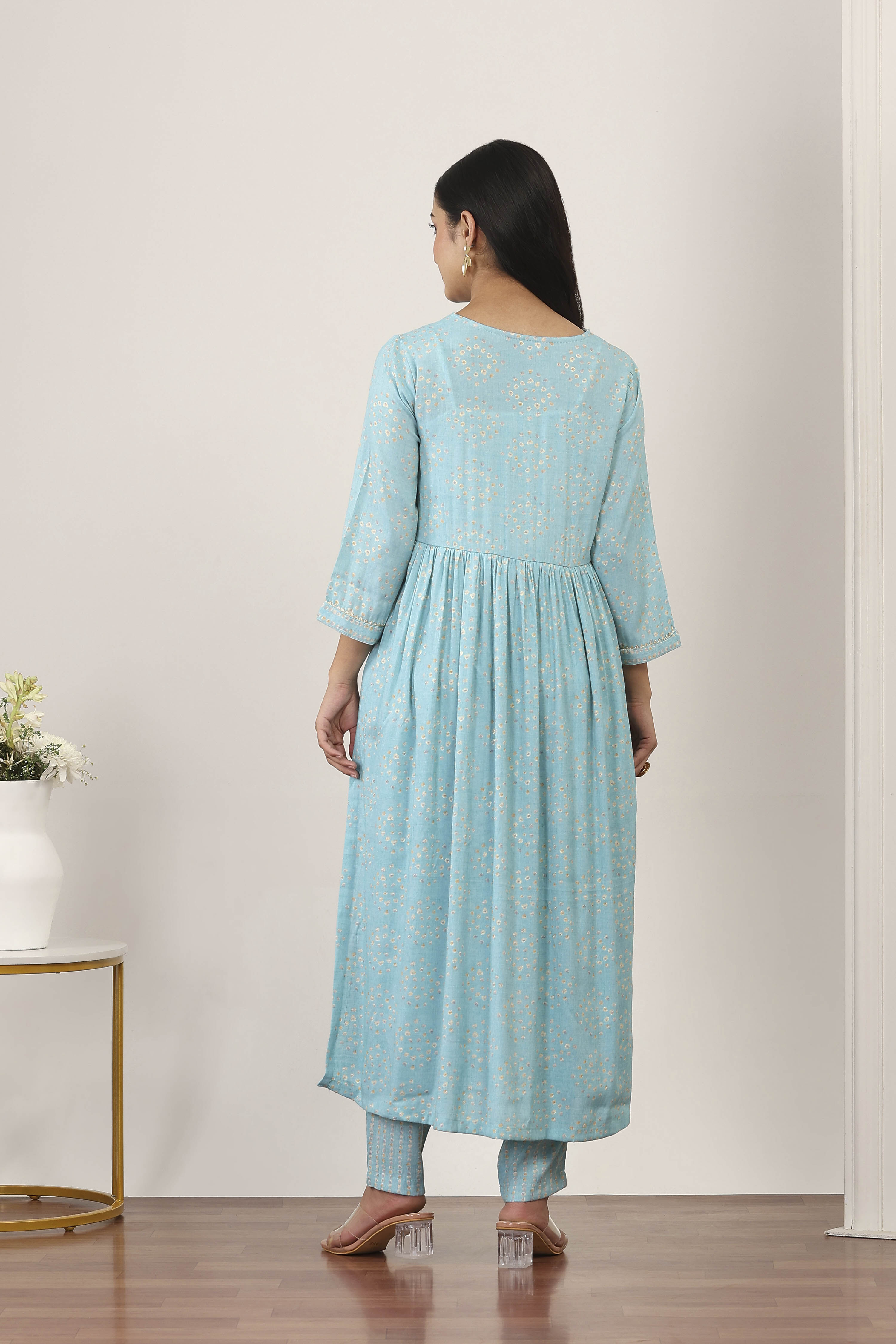Blue Viscose Polyester Straight Suit Set image number 4