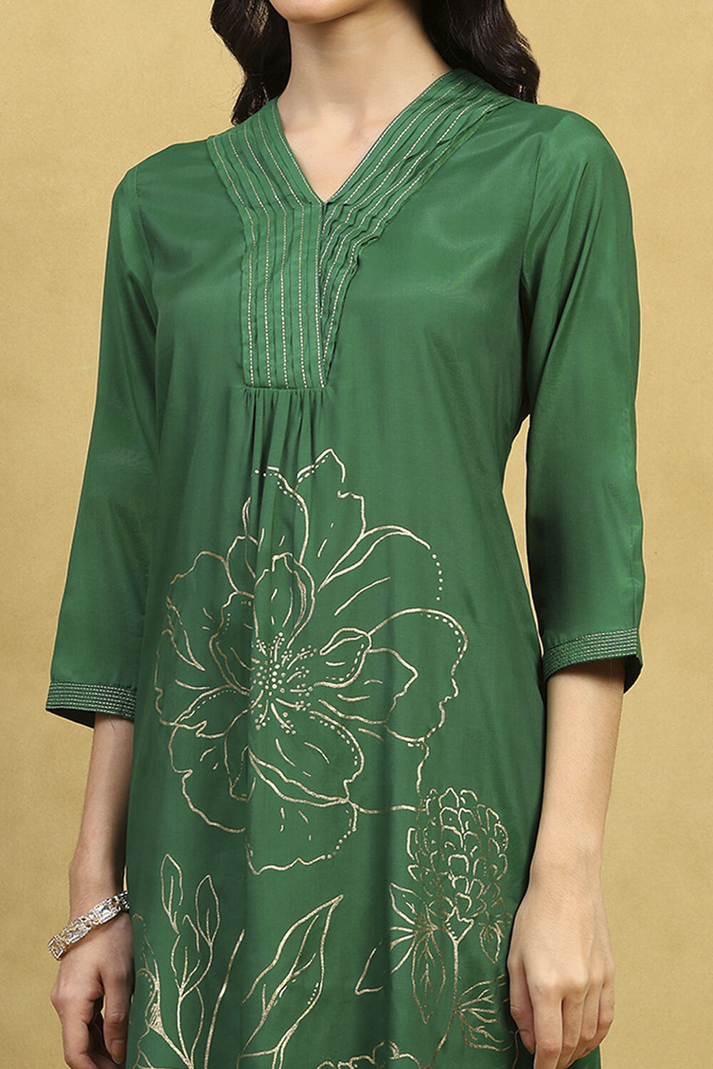 Green Viscose Rayon Printed A-Line Kurta Pants Set image number 1