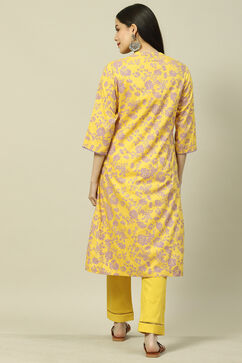 Yellow LIVA Straight Kurta image number 4