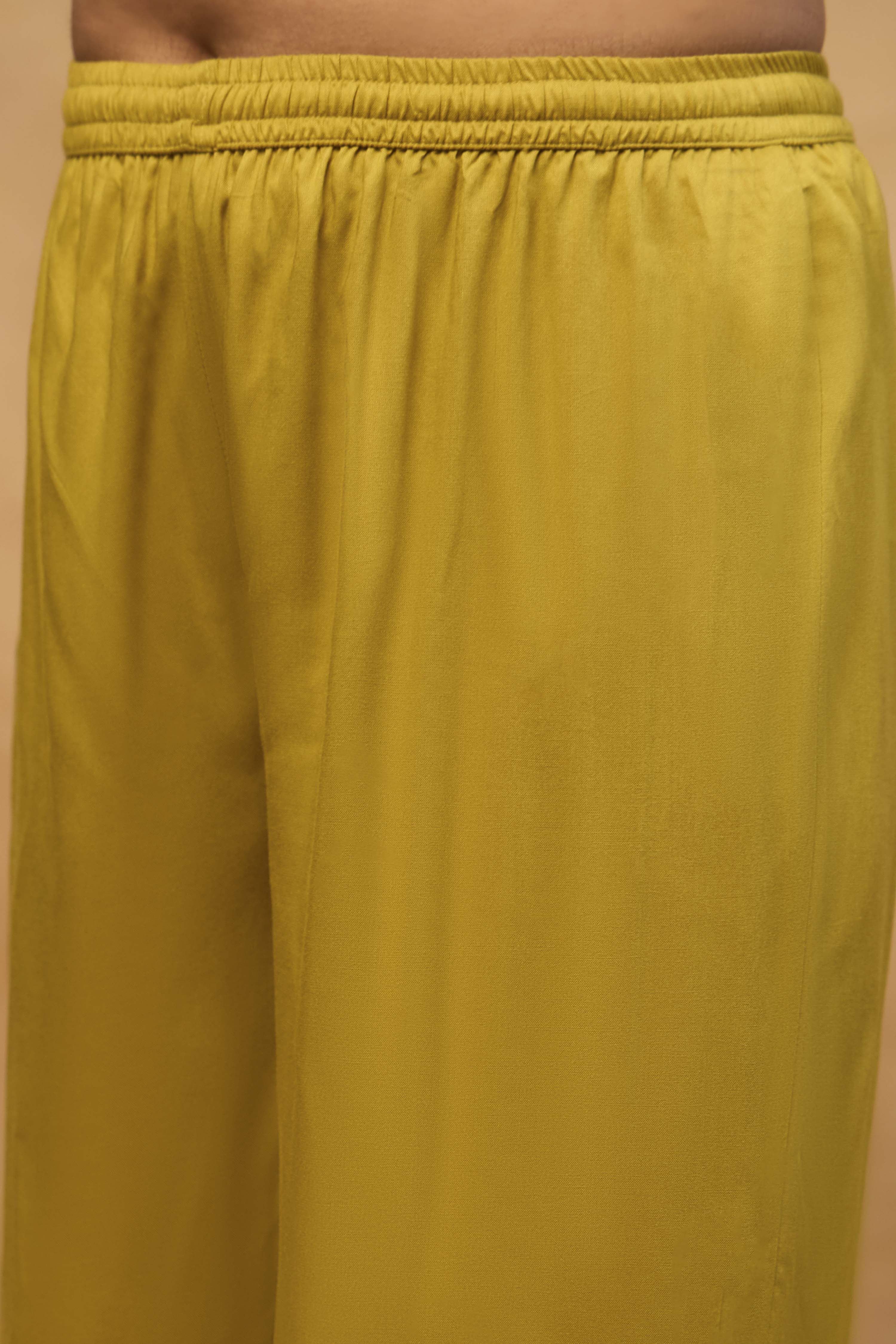 Fuschia Viscose Rayon Straight Printed  image number 2