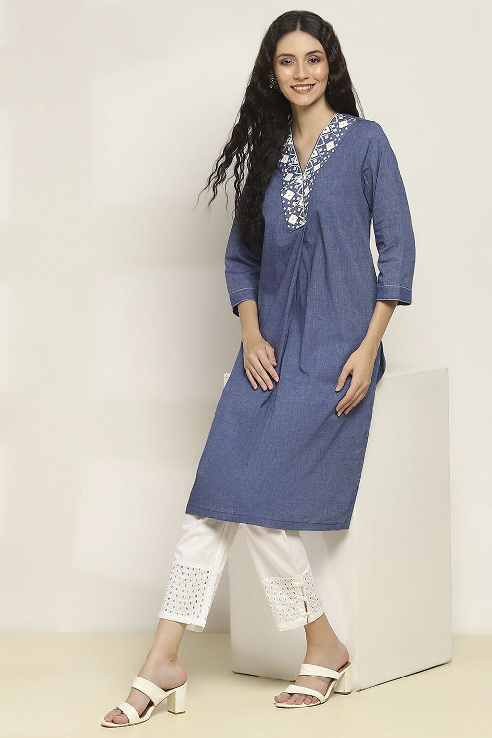 Blue Cotton Solid Straight Kurta image number 0