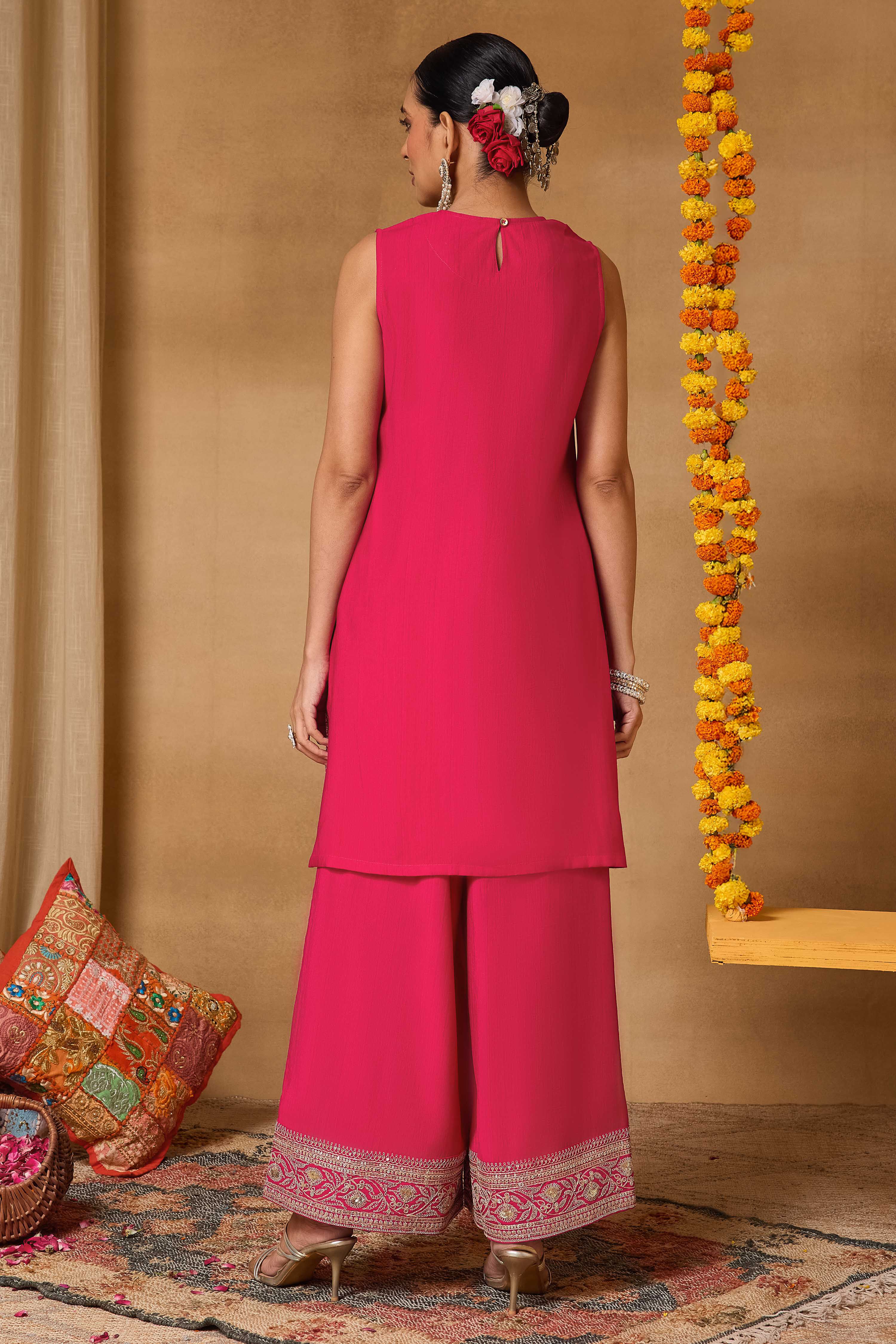 Pink Viscose Blend Straight Solid Suit Set image number 5