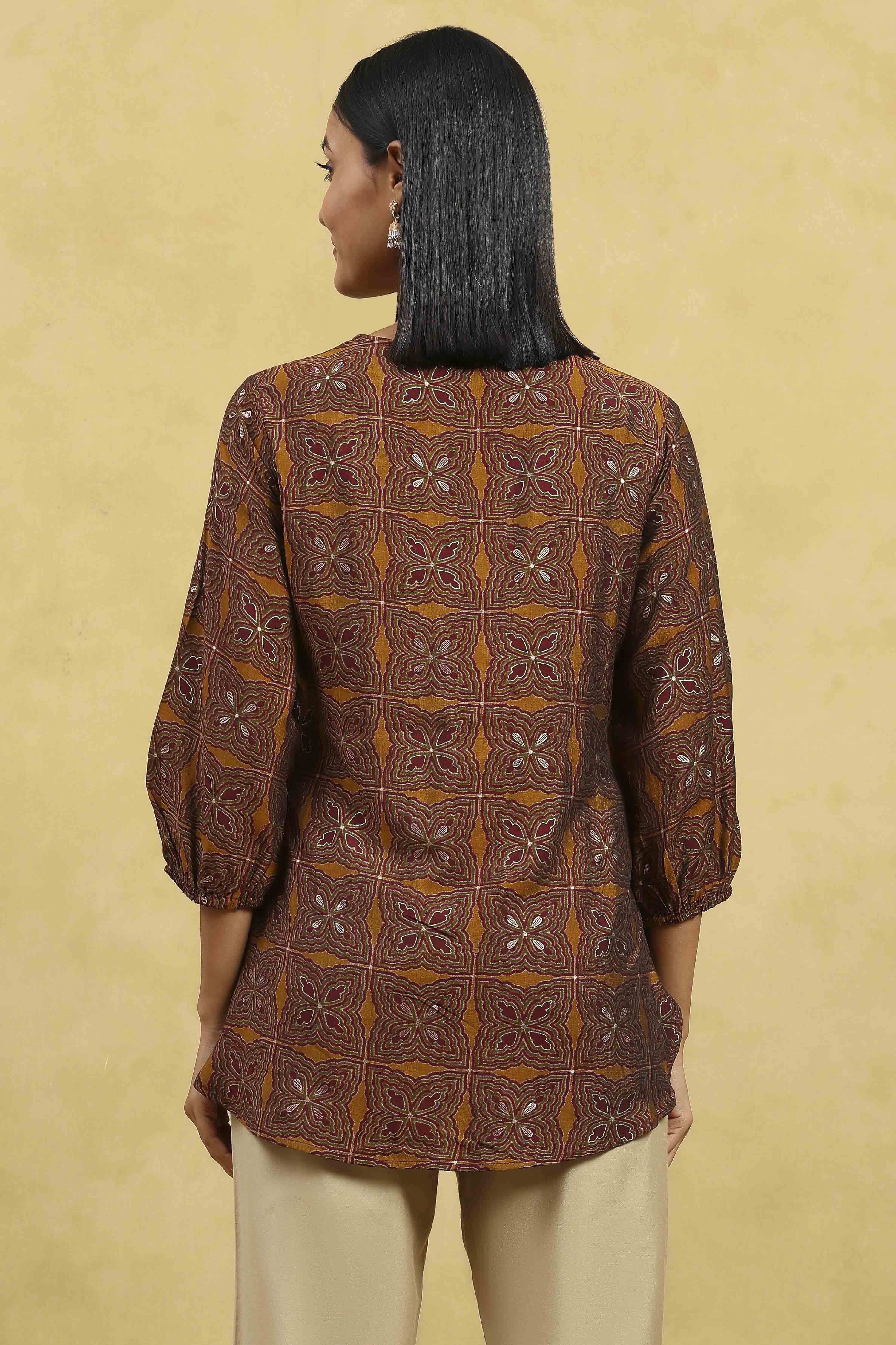 Mustard Viscose Blend Printed Straight Top image number 3