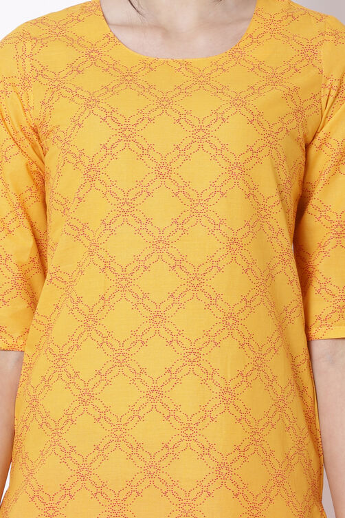 Yellow Cotton Straight Kurta image number 1