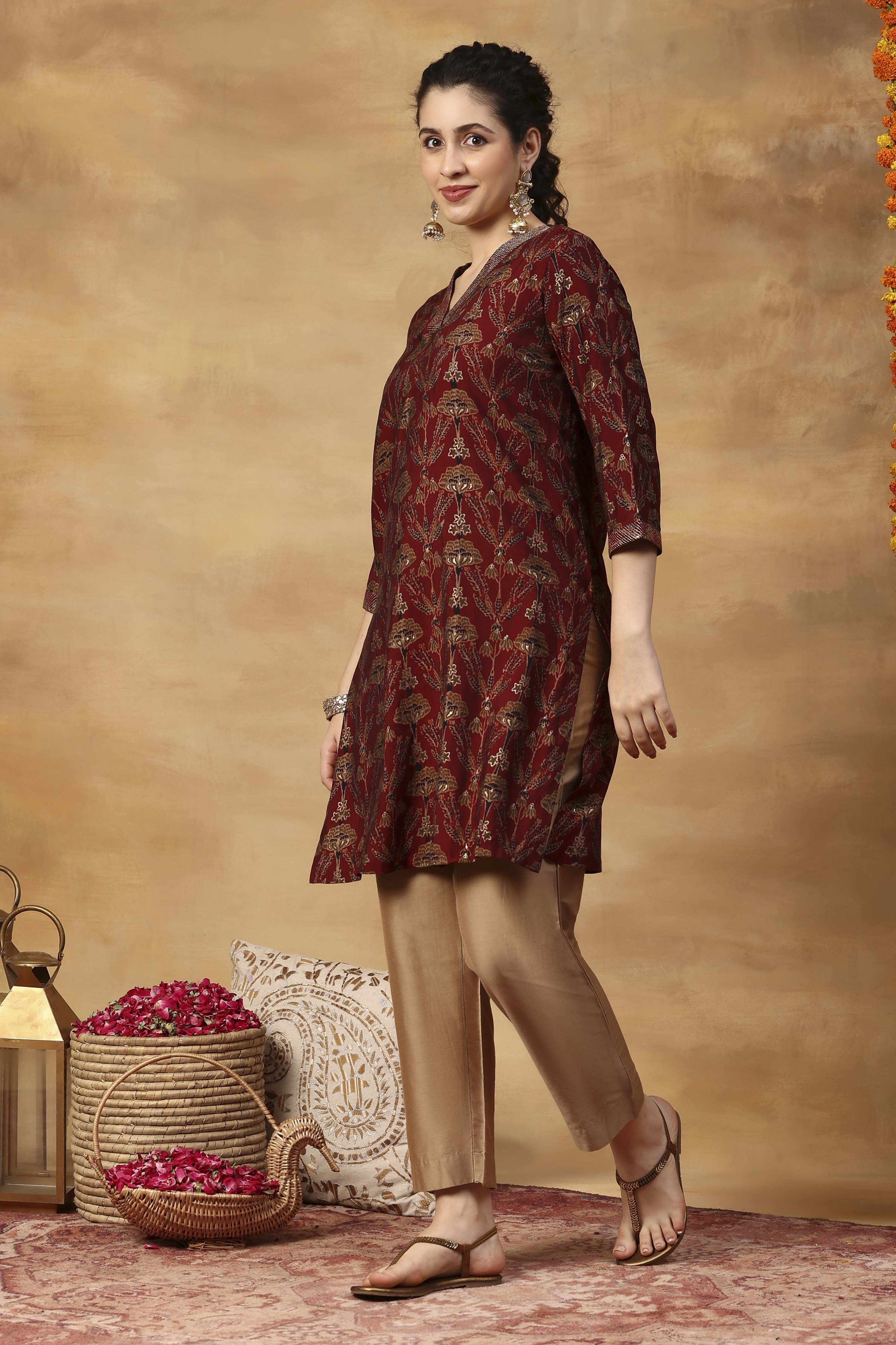 Red Printed Straight Kurta image number 2