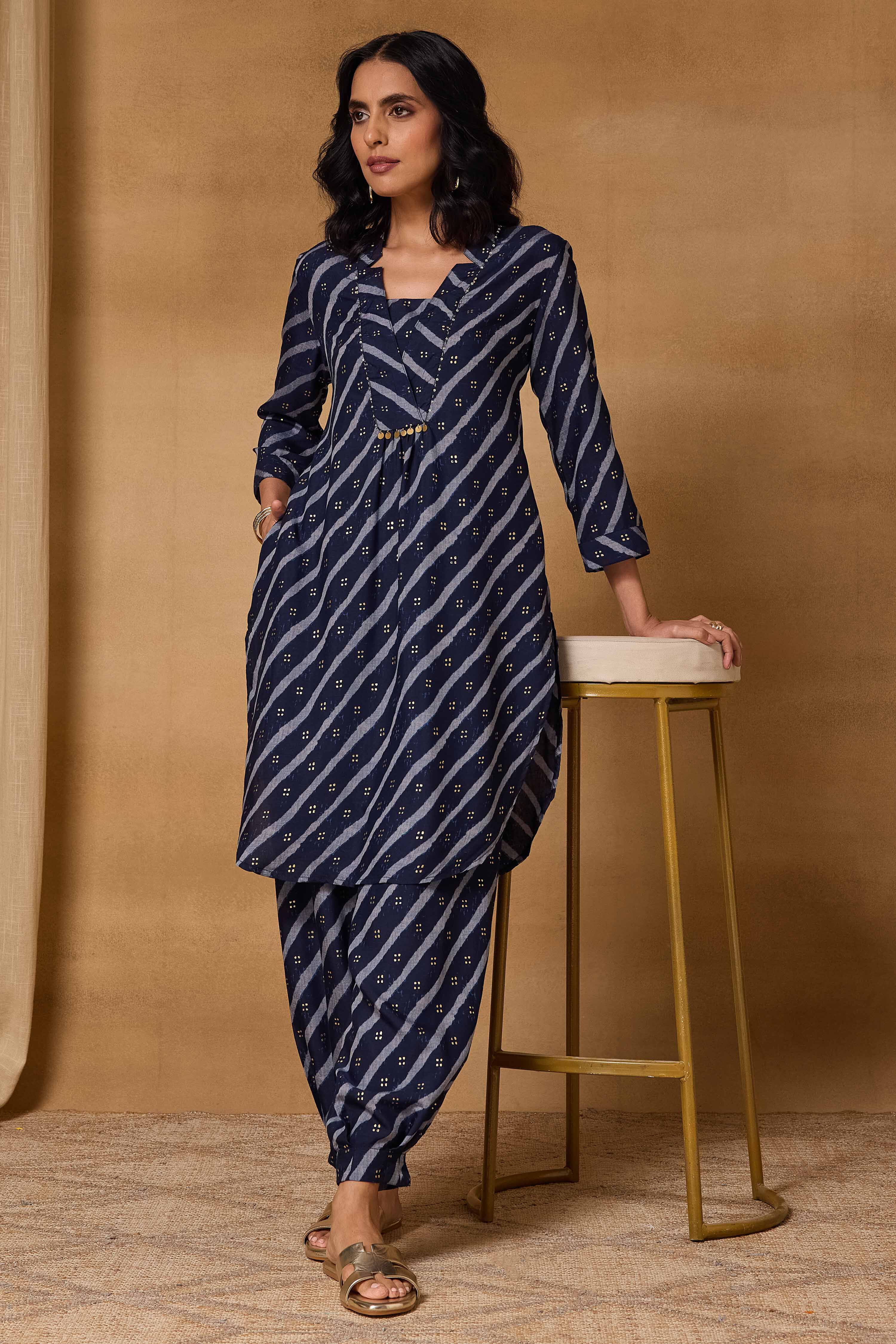 Indigo Viscose Blend Straight Printed Kurta Pants Set image number 0