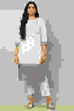 White Cotton Floral Yard dyed Straight Kurta image number 5