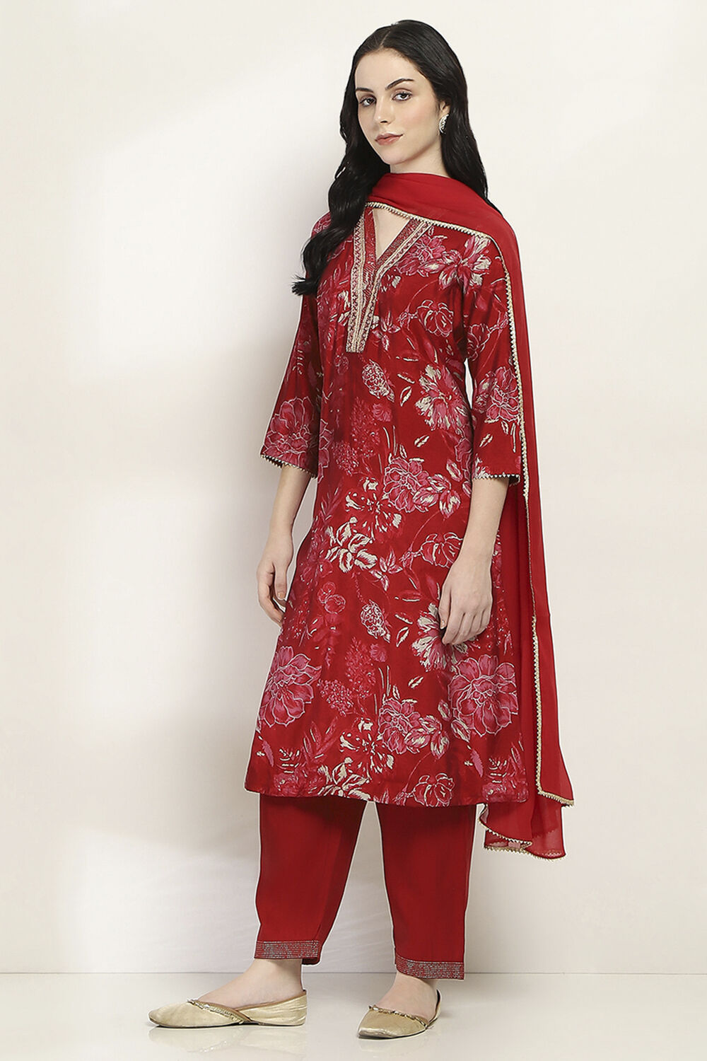 Red Printed Straight Suit Set image number 3