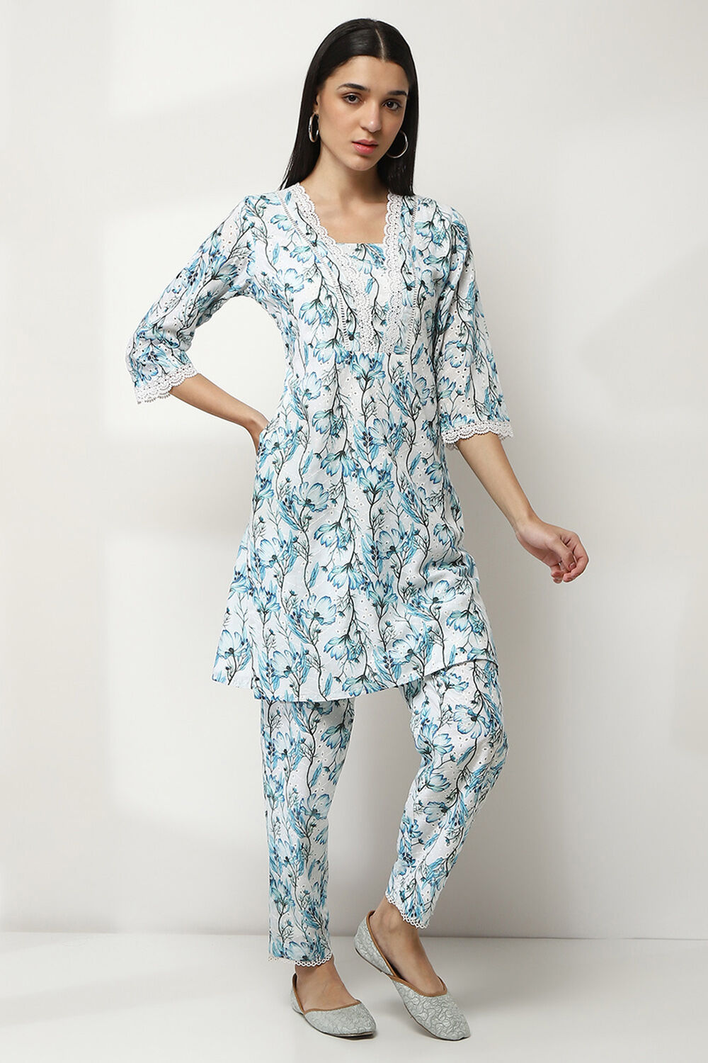 White and Blue Cotton Straight Co-ord Set image number 5