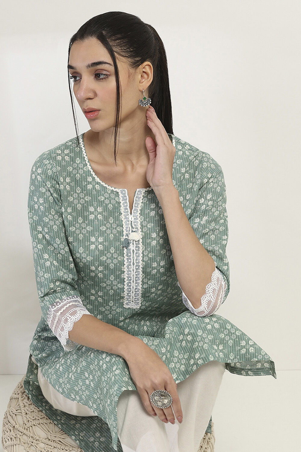 Sage Green Cotton Printed Straight Kurta image number 7