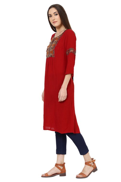 Maroon Straight Viscose Rayon Kurta image number 2