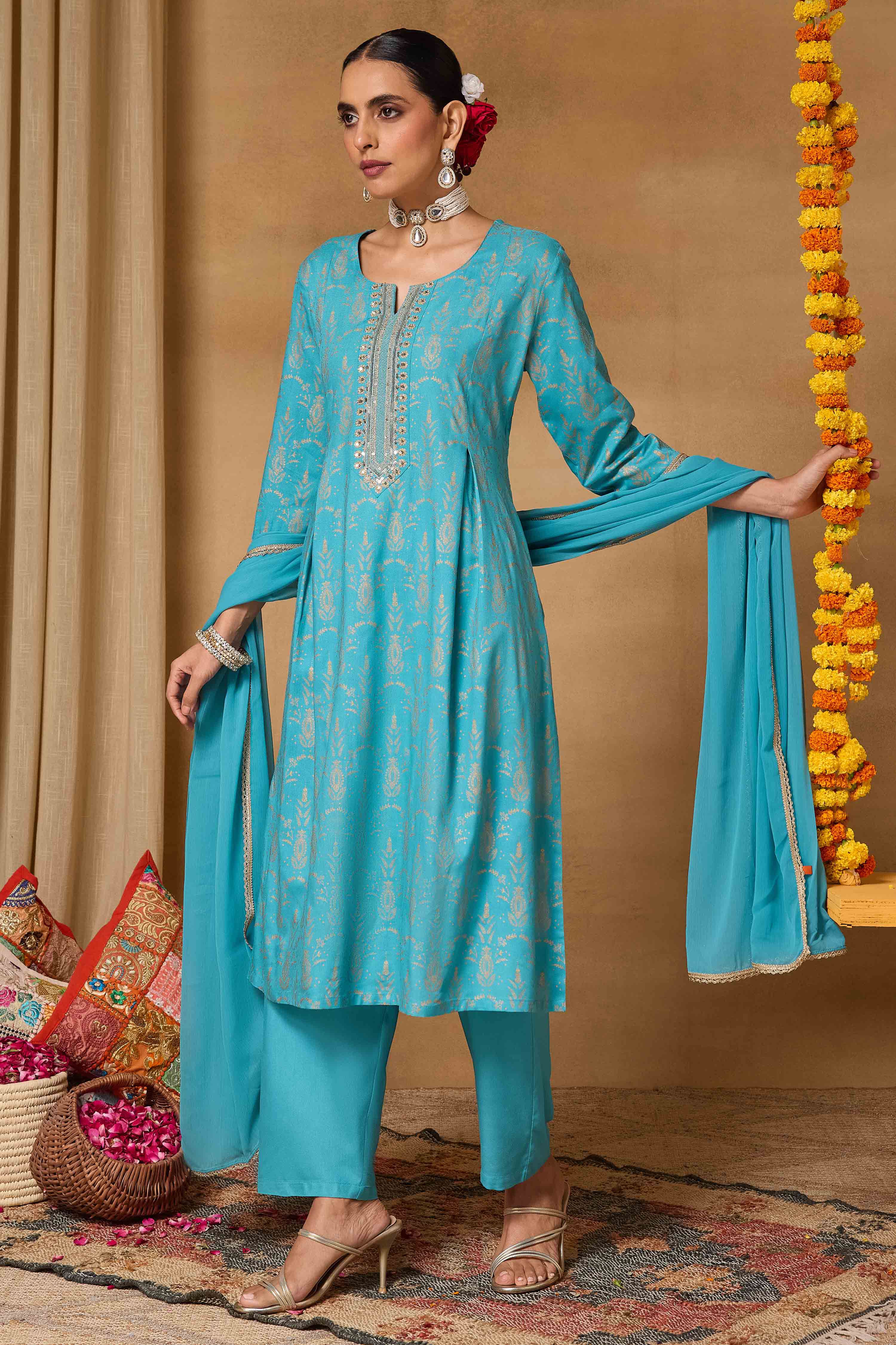 Red Viscose Rayon Straight Printed Suit Set image number 4