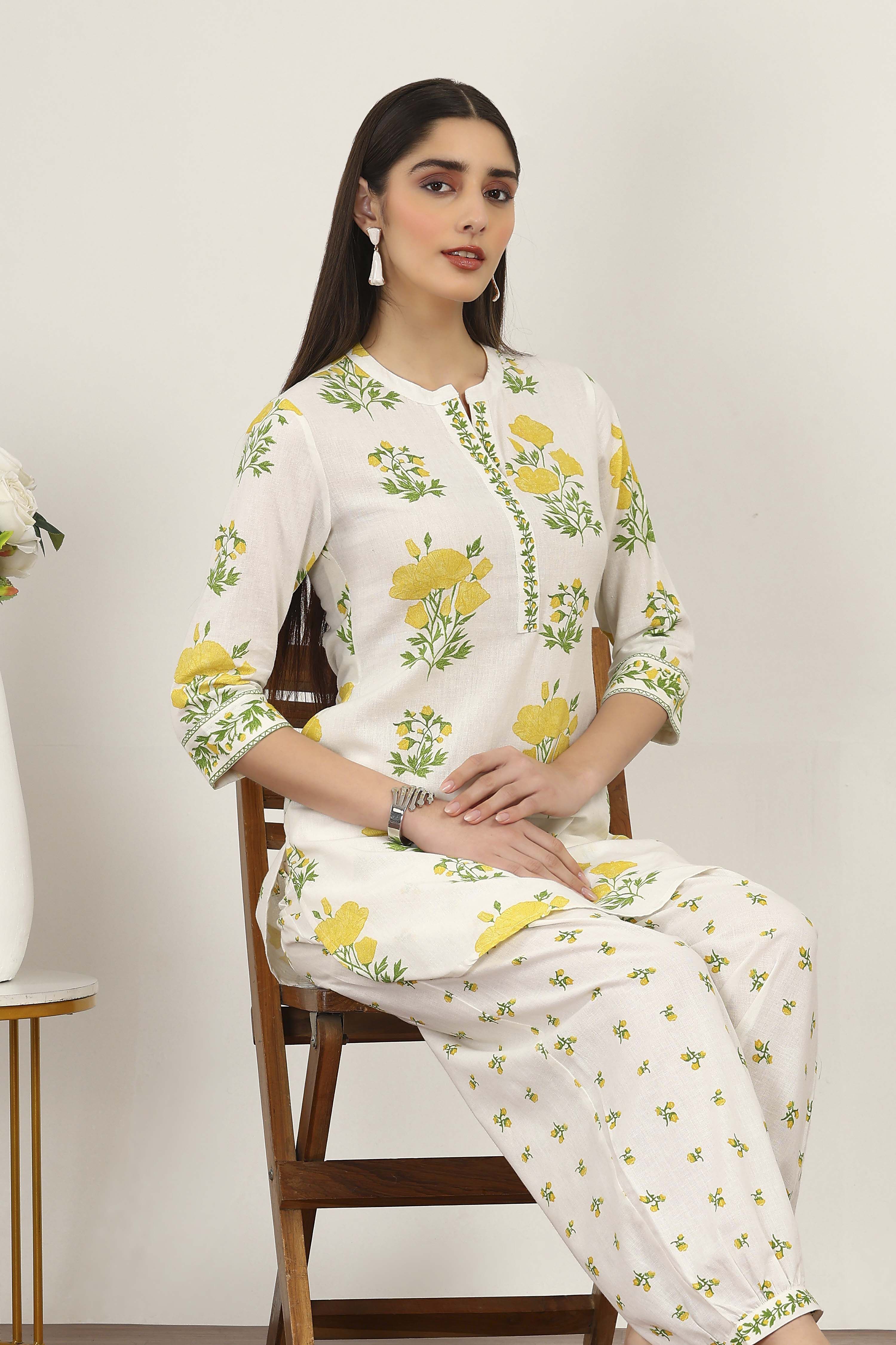 Yellow Cotton Blend Cotton Flex Kurta Pants Set image number 6
