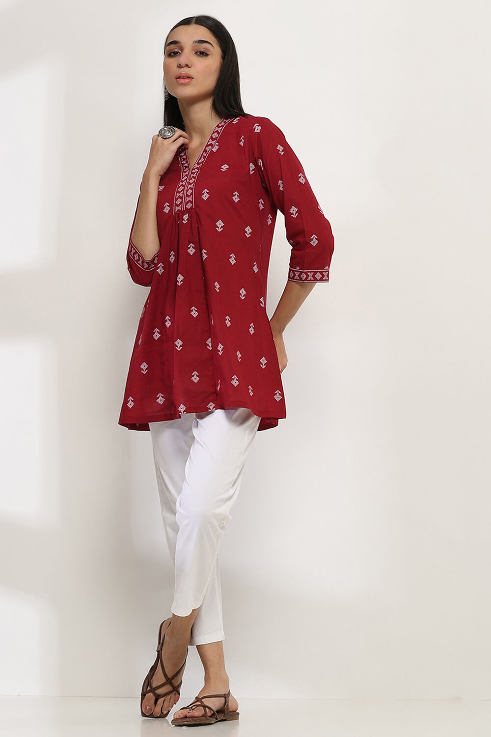 Maroon Cotton Printed Straight Indie Top image number 0