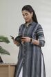 Black White Cotton Flex Straight Printed Kurta image number 1