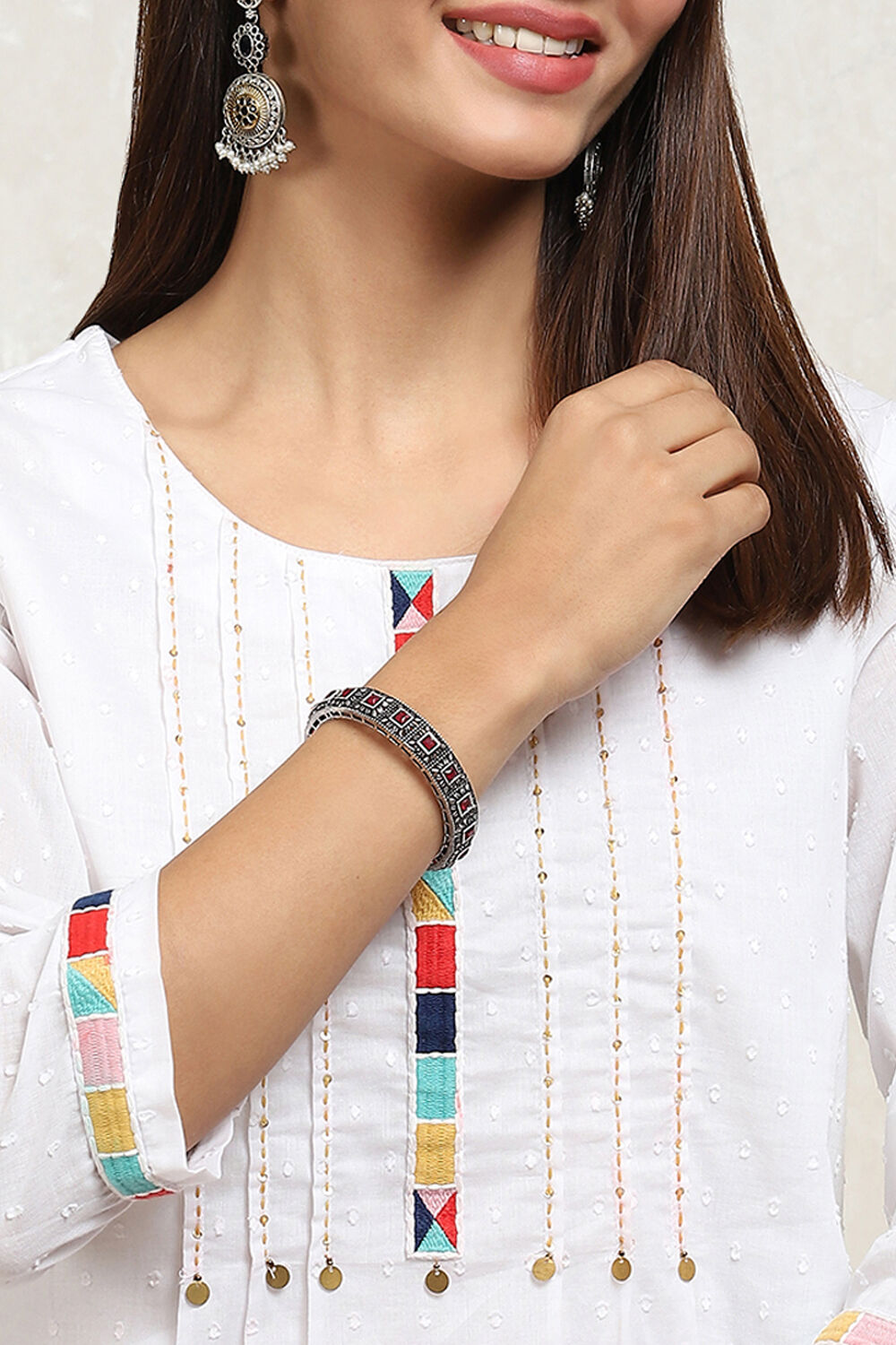 Oxidized Pink Alloy Bangles image number 3