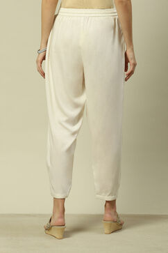 Off White LIVA Straight Solid Palazzos image number 4