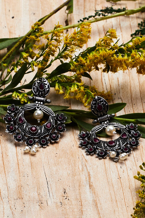 Dark pink Metal Brass Earrings image number 4