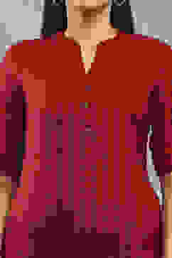 Maroon Viscose Straight Kurta Pants Set image number 1